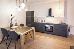 Bearsleys Downtown Apartments