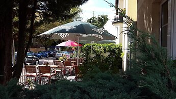Pension & Restaurant Am Krähenberg