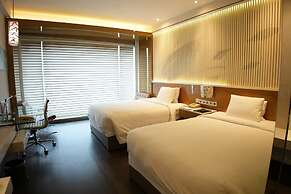 Renaissance Lucknow Hotel