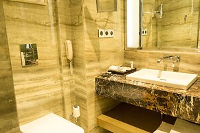 Renaissance Lucknow Hotel