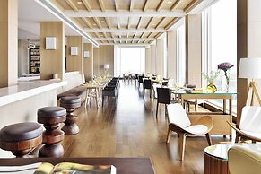 Renaissance Lucknow Hotel