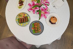 Renaissance Lucknow Hotel