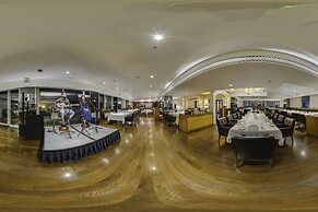 Renaissance Lucknow Hotel