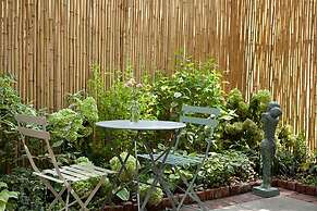 Arlington Place Bed & Breakfast