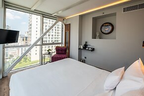 Discovery Hotel