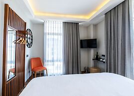 Discovery Hotel
