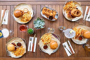 Holiday Inn Manchester - City Centre by IHG