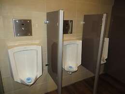 Airport Motor Inn
