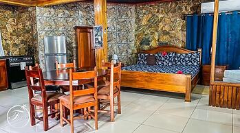 Foster's West Bay Resort