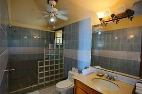 Foster's West Bay Resort