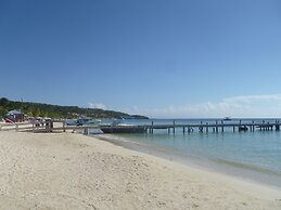 Foster's West Bay Resort