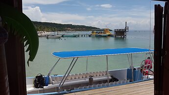 Foster's West Bay Resort