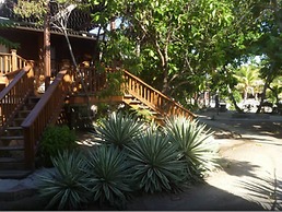 Foster's West Bay Resort