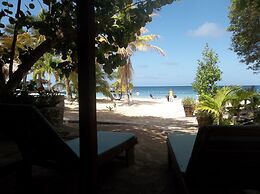 Foster's West Bay Resort