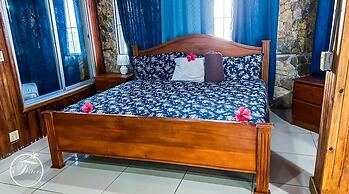 Foster's West Bay Resort