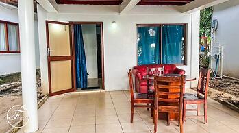 Foster's West Bay Resort