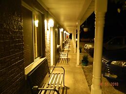 Lake Land Inn