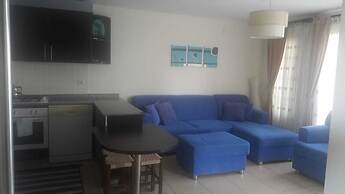 Side Garden Residence