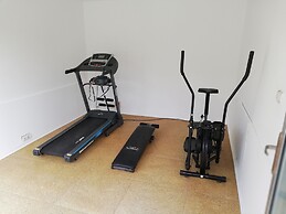 Side Garden Residence