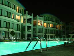 Side Garden Residence