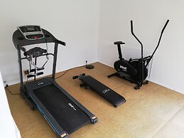 Side Garden Residence