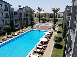 Side Garden Residence