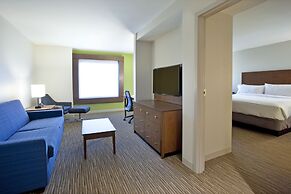 Holiday Inn Express & Suites Austin Downtown - University by IHG
