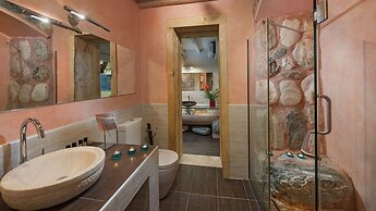 Iakovakis Suites & Spa