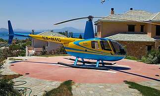 Iakovakis Suites & Spa