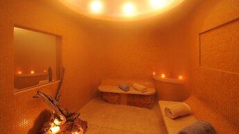 Iakovakis Suites & Spa