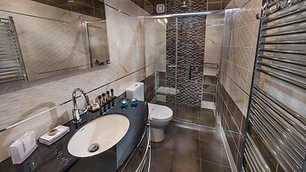 Iakovakis Suites & Spa