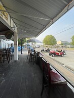 Harbour Square Suites