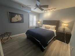 Harbour Square Suites