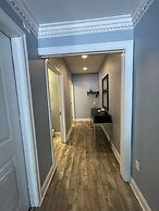 Harbour Square Suites