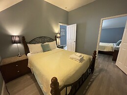 Harbour Square Suites