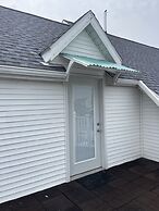 Harbour Square Suites