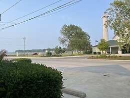 Harbour Square Suites