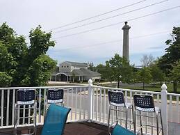 Harbour Square Suites