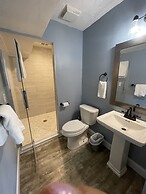 Harbour Square Suites