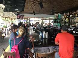 Harbour Square Suites