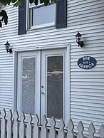 Harbour Square Suites