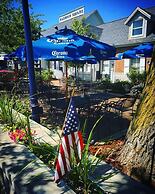 Harbour Square Suites