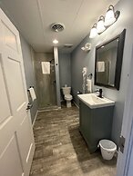 Harbour Square Suites