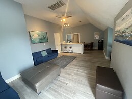 Harbour Square Suites