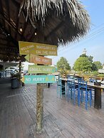 Harbour Square Suites