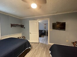 Harbour Square Suites