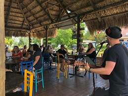 Harbour Square Suites