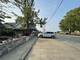 Harbour Square Suites