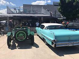 Harbour Square Suites