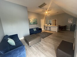 Harbour Square Suites